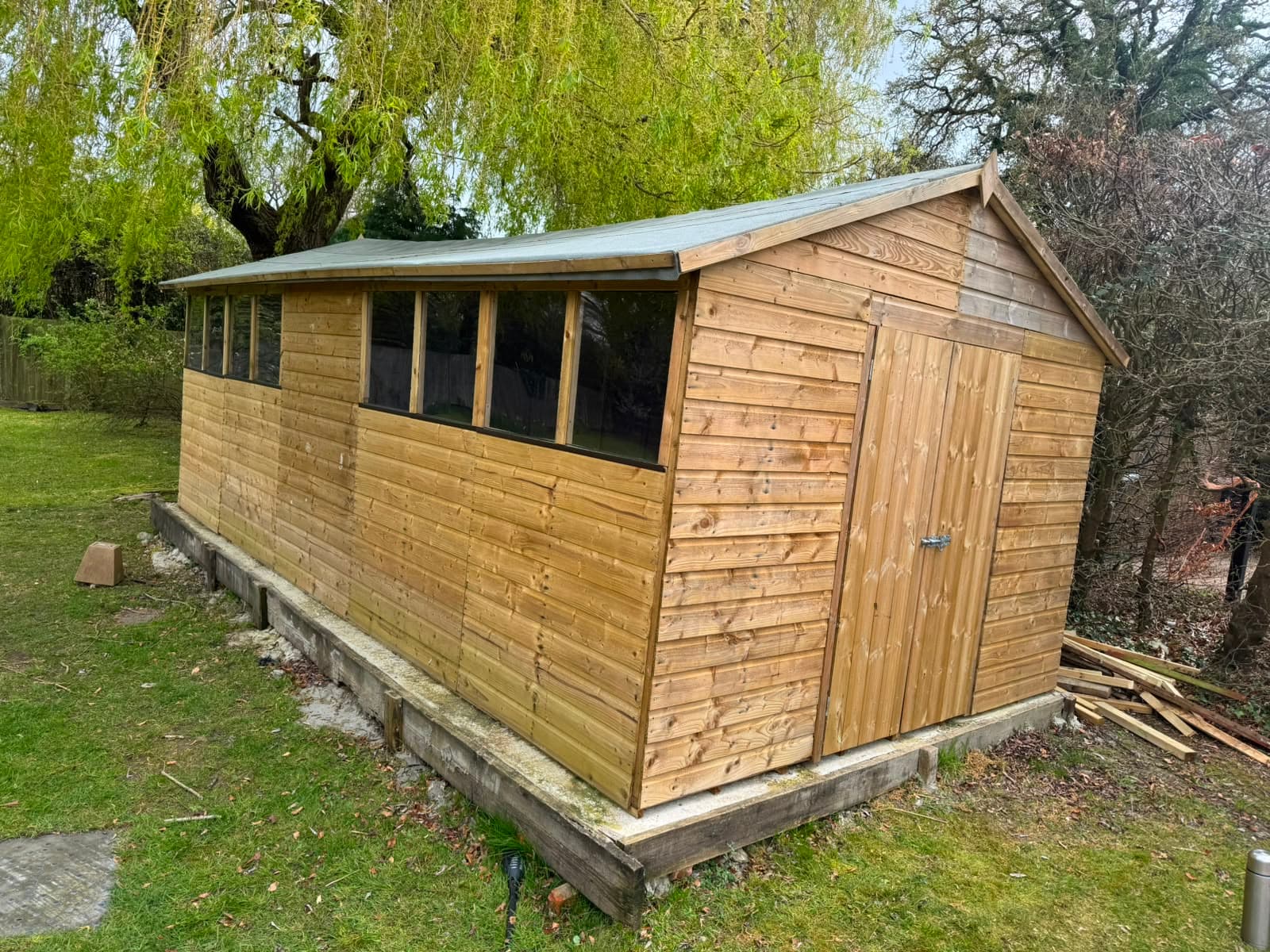 The completed garden shed in a Wimbledon garden